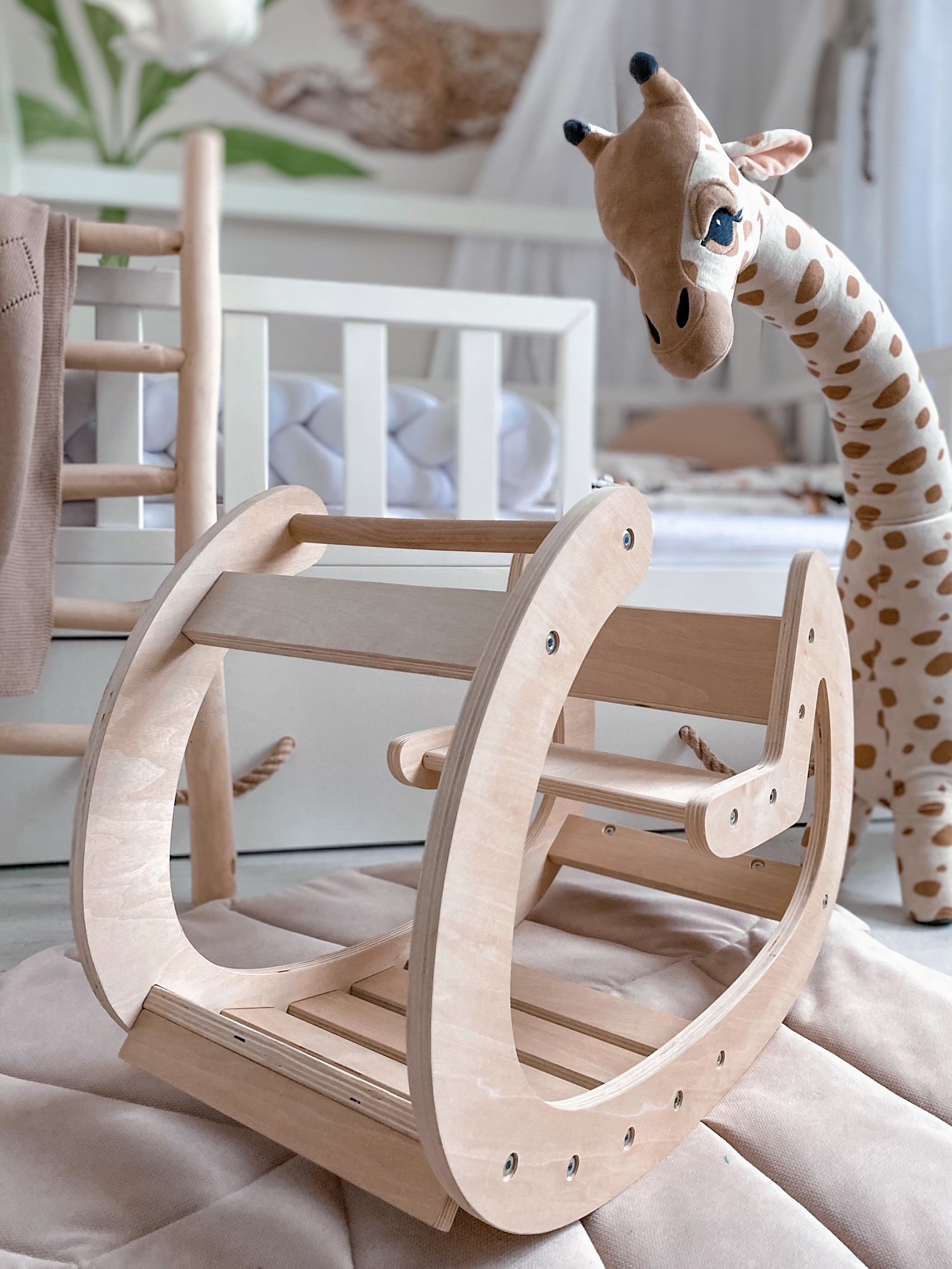 Rocker Montessori pour aire de jeux en bois - bois naturel - à partir de 12  mois.