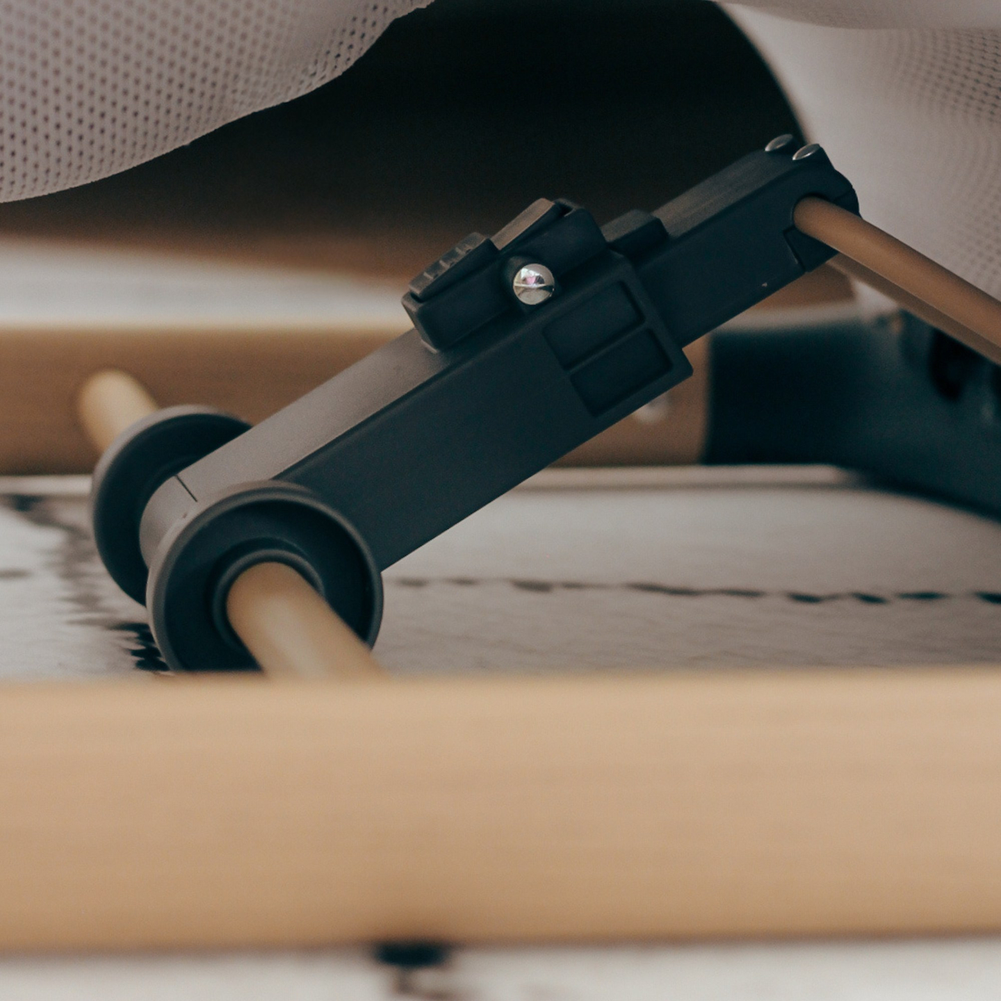 Fauteuil à bascule 2-en-1 Moby-Système LILY - gris