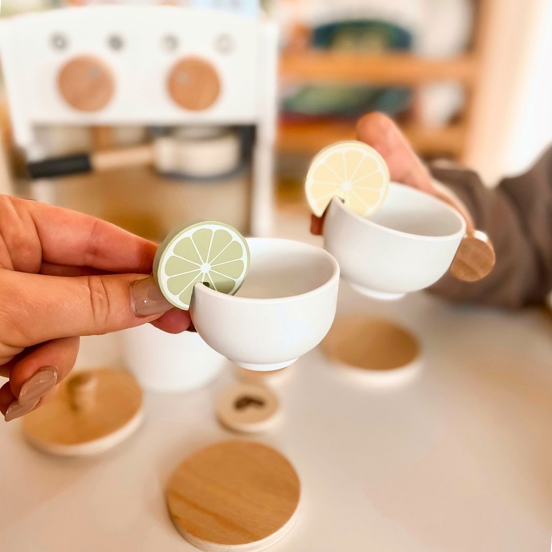 Cafetière et théière en bois avec accessoires - coffee shop