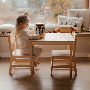 Table en bois et 2 chaises - ensemble pour enfants