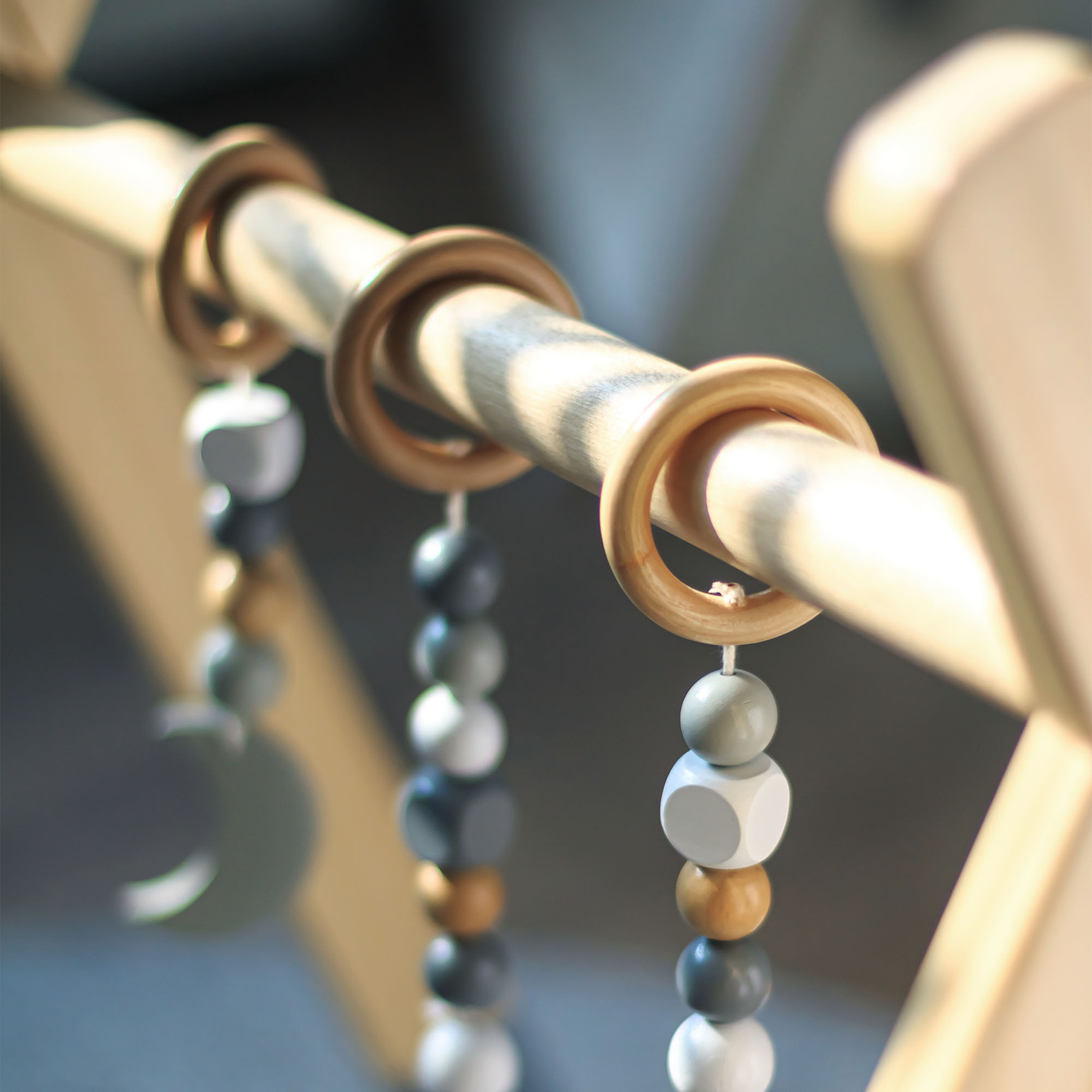 Support éducatif en bois Baby Gym - couleur grise