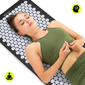 Grand tapis d'acupression avec coussin et housse - 130 cm HyperMotion noir et blanc