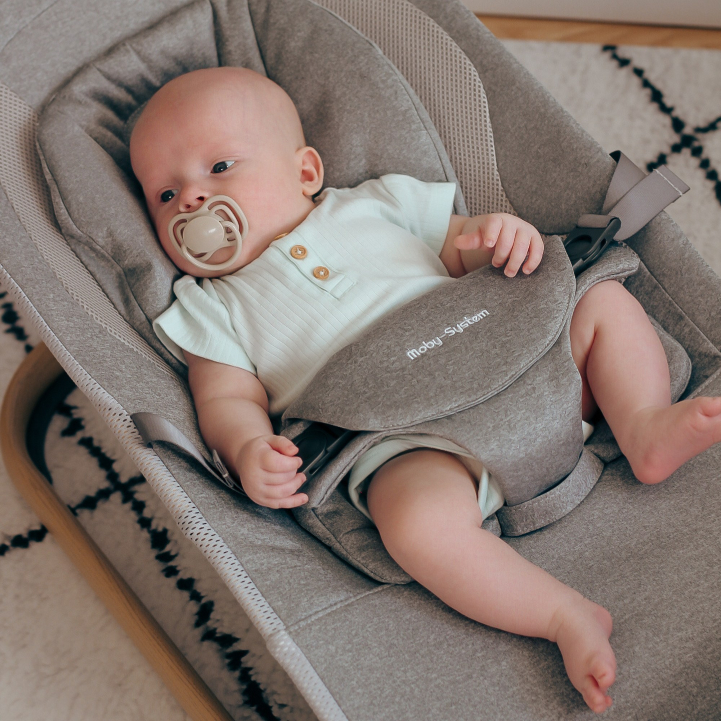 Fauteuil à bascule 2-en-1 Moby-Système LILY - gris