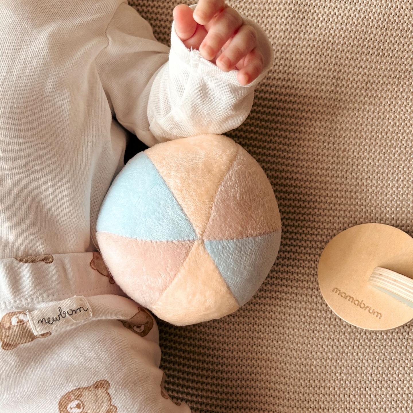 Ensemble de jouets Montessori pour les enfants de 0 à 6 mois