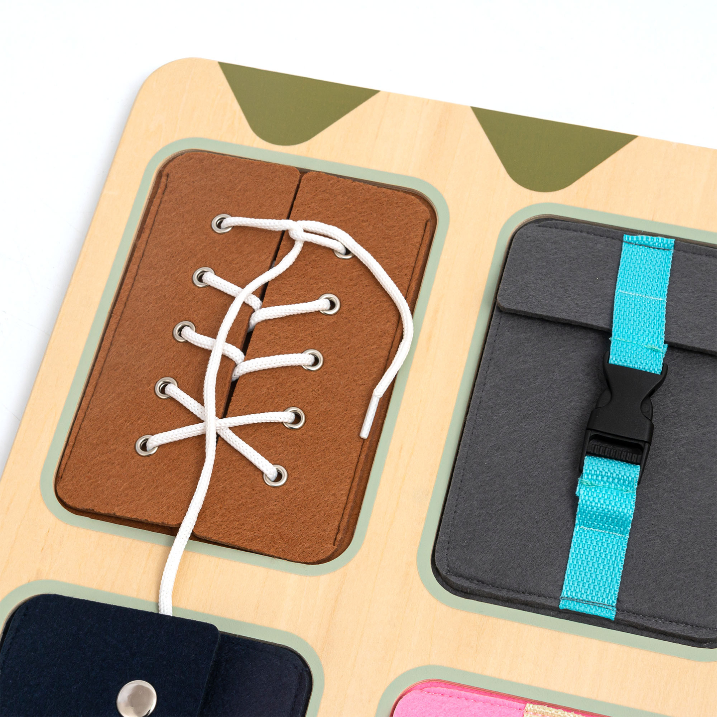 Tableau de manipulation Montessori en bois – Apprentissage sensoriel de l'autonomie – lacets, boucles, boutons, pressions, fermeture éclair