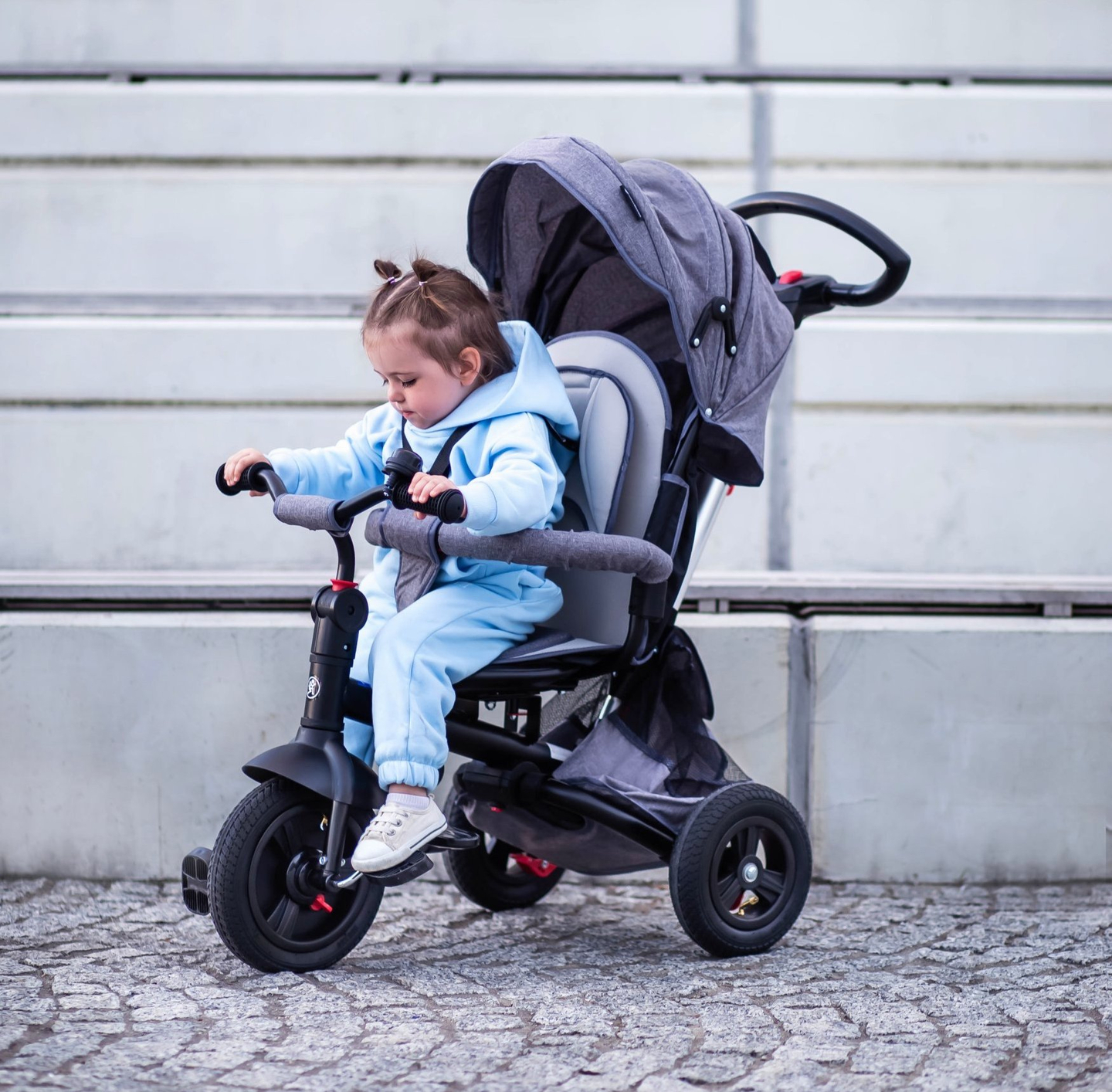 Tricycle Tobi Velar + film de pluie - gris