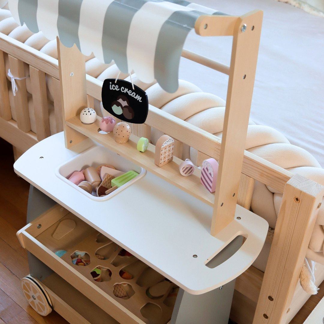 Glacier à roulettes en bois - chariot à glaces