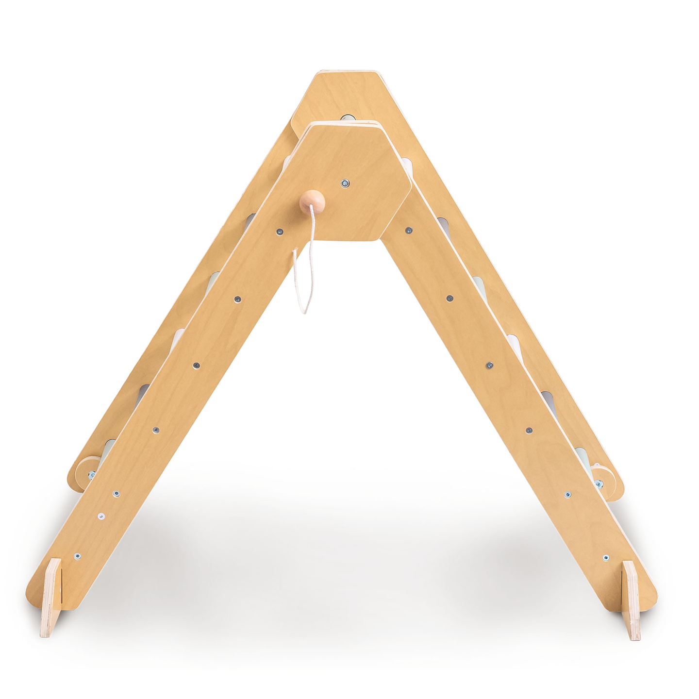 Aire de jeux intérieure en bois pour enfants - mur d'escalade, toboggan, arche d'escalade/bascule et triangle de Pikler