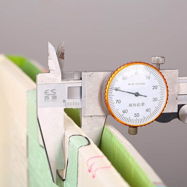 Tapis mousse double face XXL - pliable 1 CM (montagne et route)