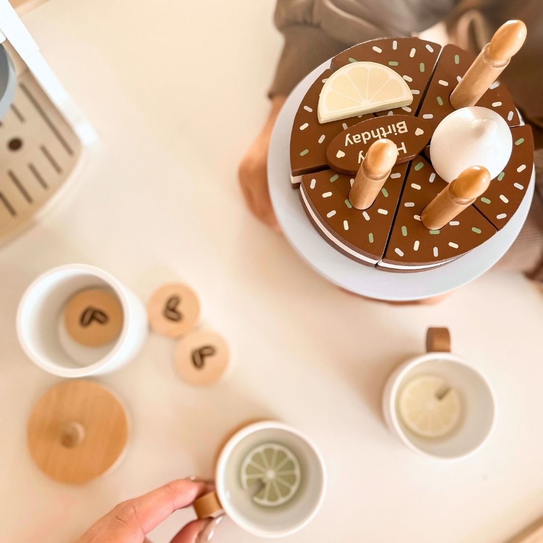 Gâteau d'anniversaire en bois à découper