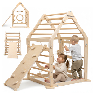 Aire de jeux intérieure en bois pour enfants - une maison avec échelles et toboggan