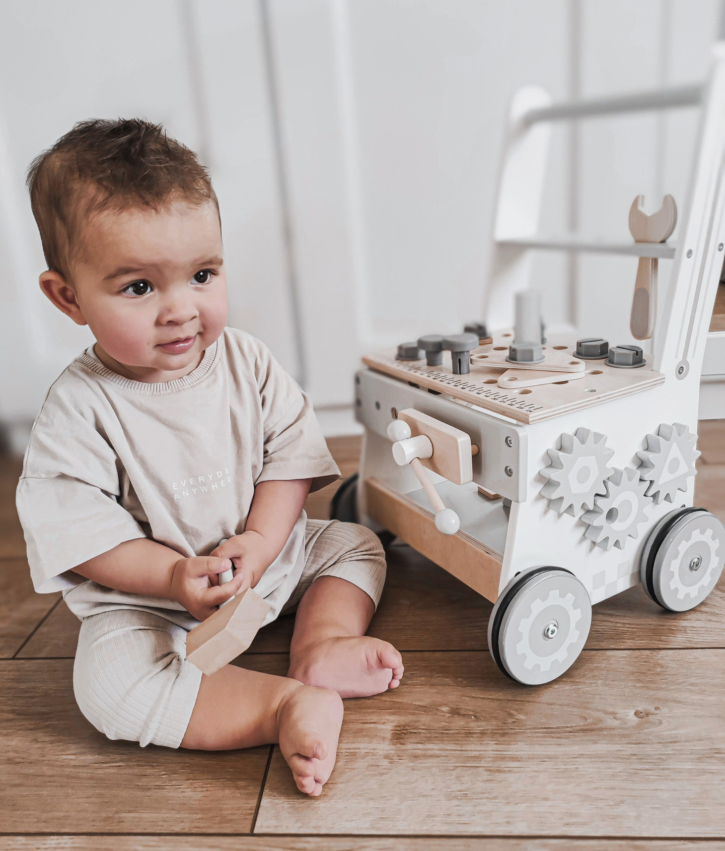 Déambulateur, pousseur et atelier en bois 3-en-1 - 47 éléments