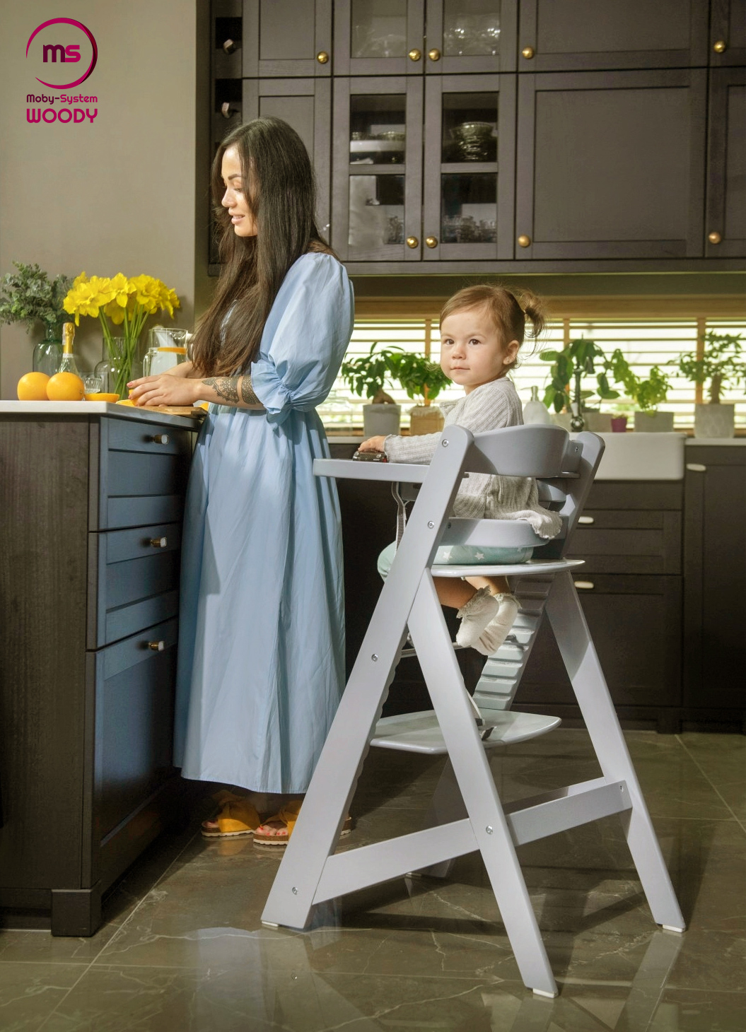 Chaise d'allaitement en bois Moby-System WOODY - couleur grise