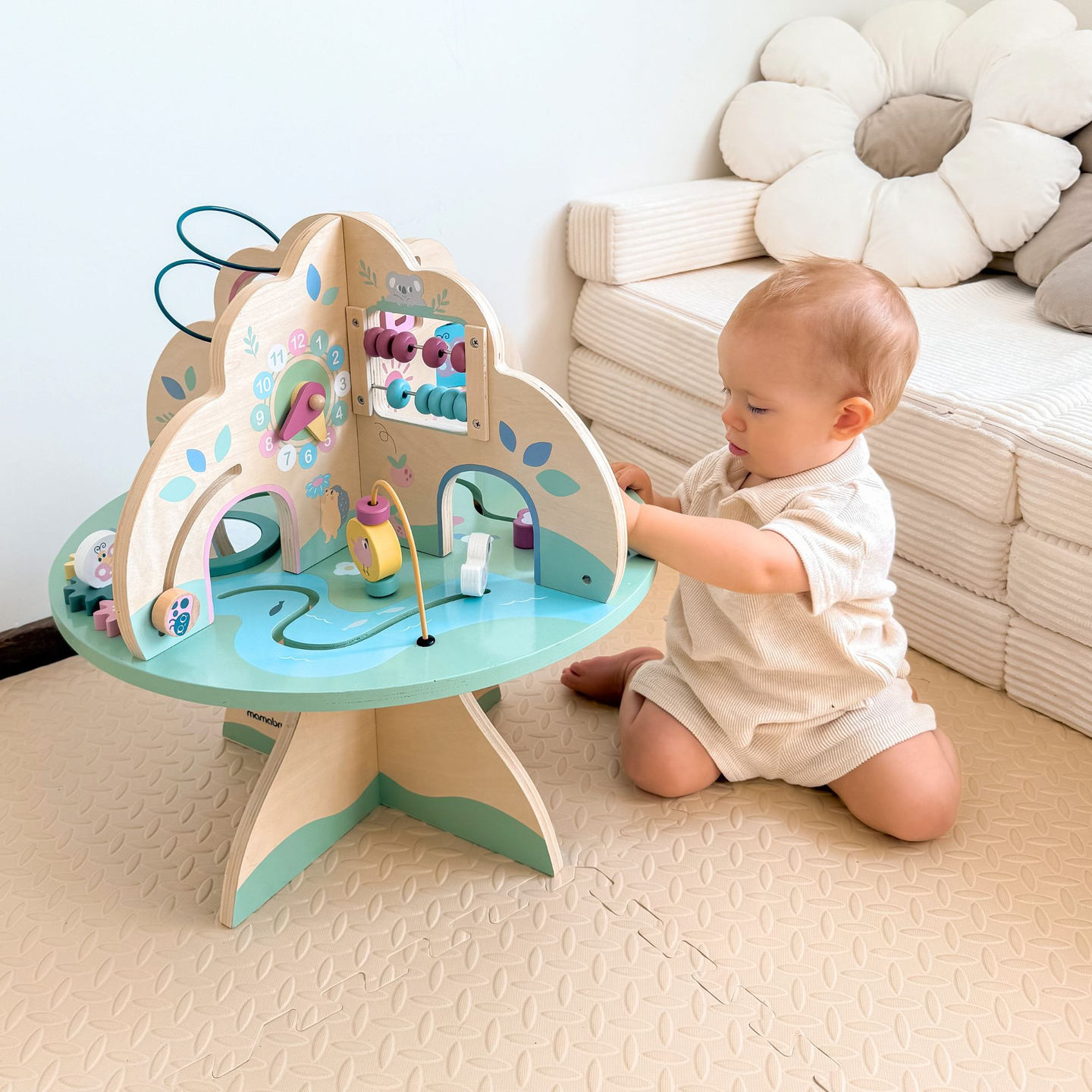 Table éducative - arbre multifonctionnel