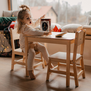 Table en bois et 2 chaises - ensemble pour enfants