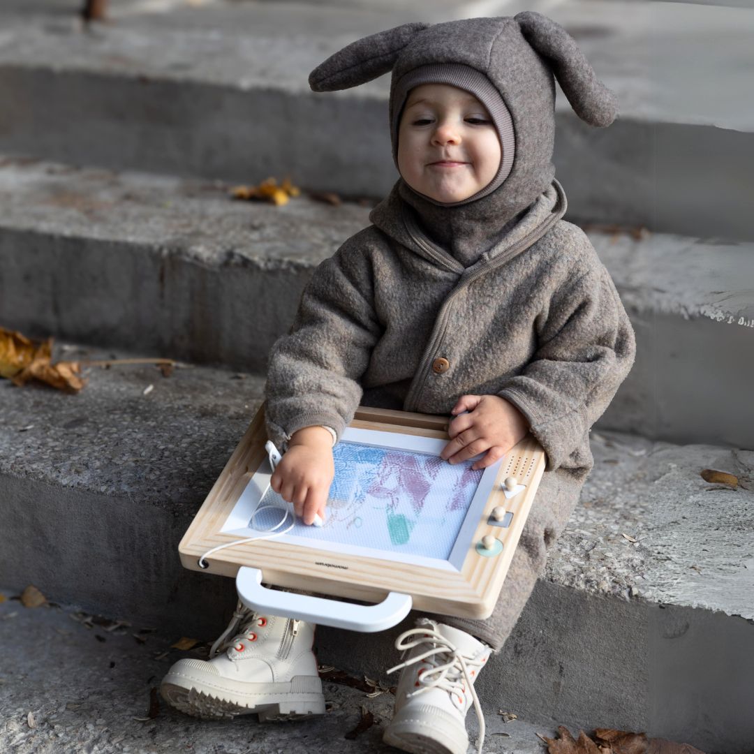 Stylo plume en bois avec tampons - planche à dessin