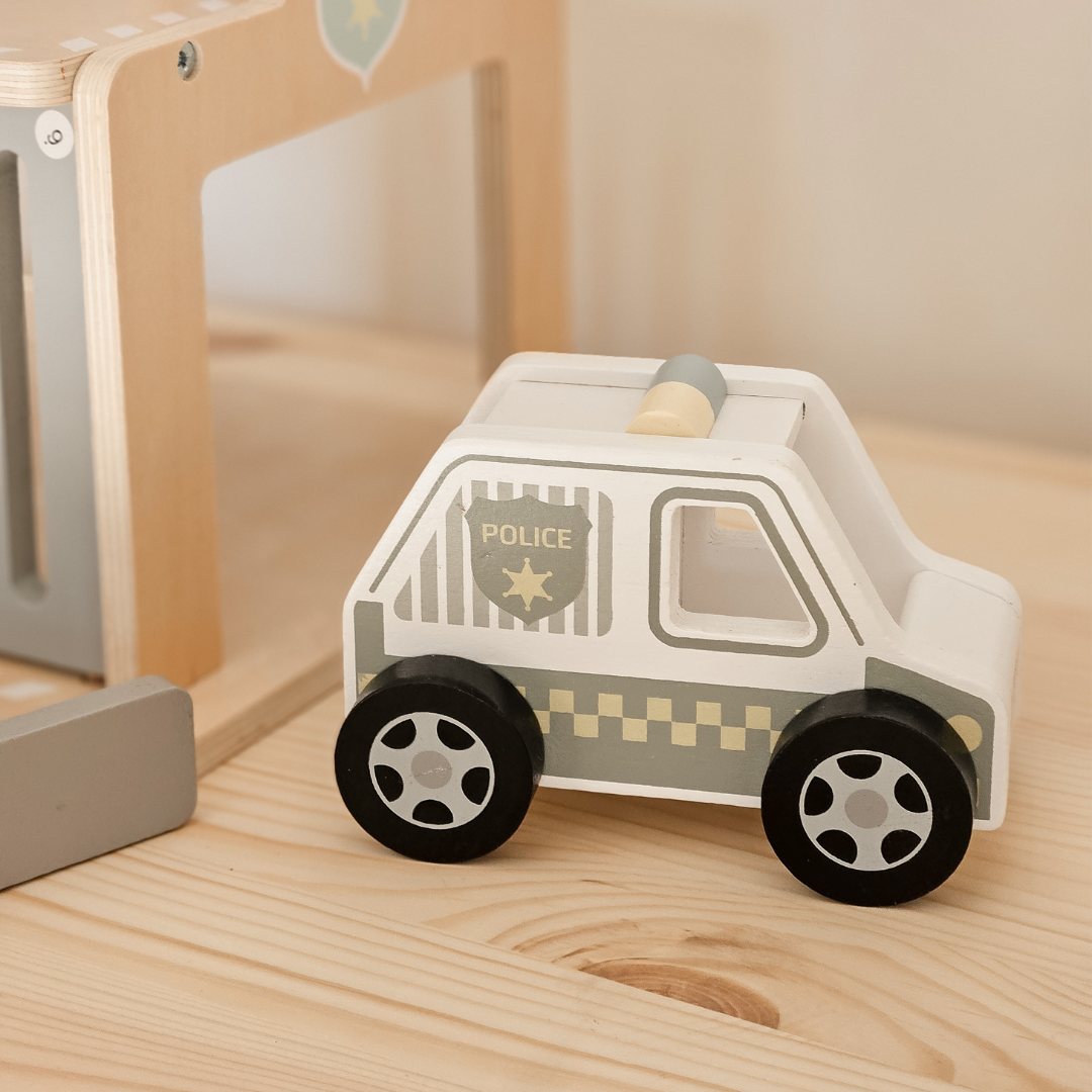 Poste de police en bois avec accessoires