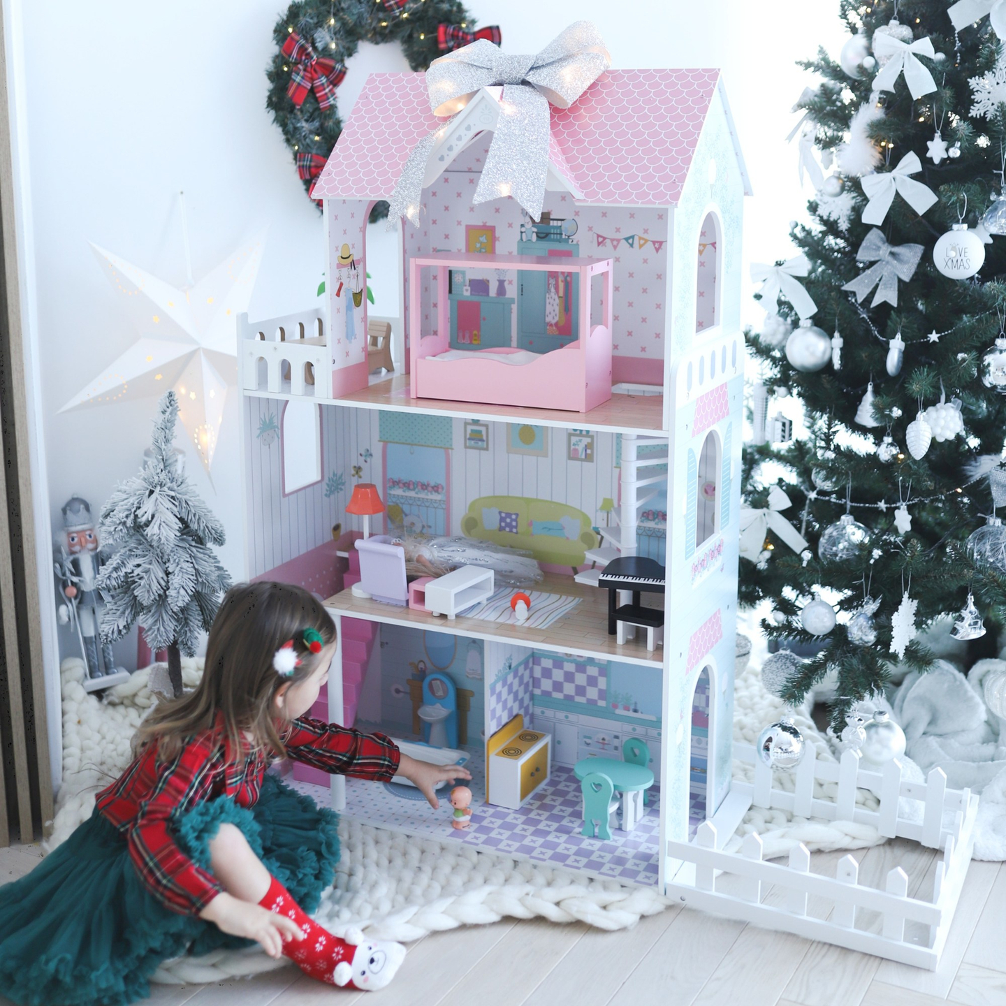 XXL La plus grande maison de poupées en bois - 123 cm - illuminée par LED - terrasse, accessoires, jardin