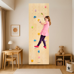 Mur d'escalade en bois pour les enfants