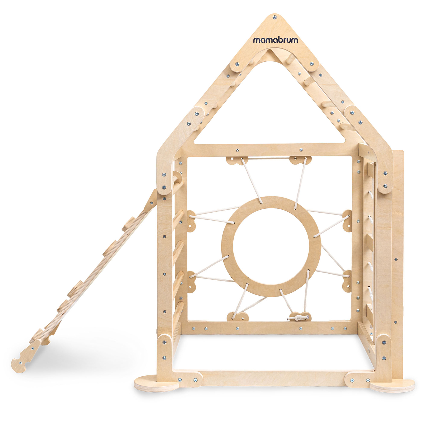 Aire de jeux intérieure en bois pour enfants - une maison avec échelles et toboggan