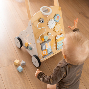 Marcheur éducatif en bois 8in1 / pousse-bébé - tableau de manipulation