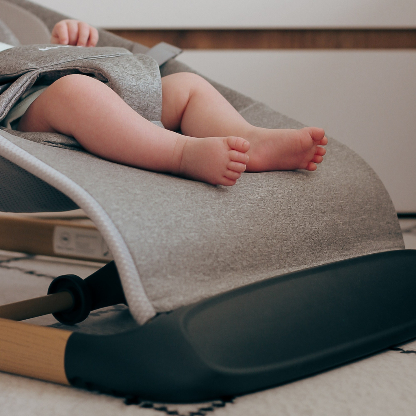 Fauteuil à bascule 2-en-1 Moby-Système LILY - gris