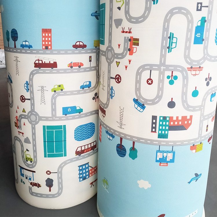 Tapis en mousse double face XXL - rouleau 2 CM (route et forêt avec ours en peluche)